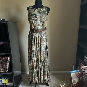 Timeless Silhouette Maxi Sleeveless Resort Wear Dress